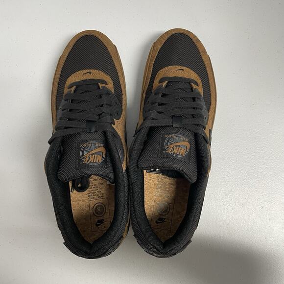 Nike Air Max 90 Premium Light British Tan Velvet Brown IQ0283 281 Size 9.5 Men main image 4